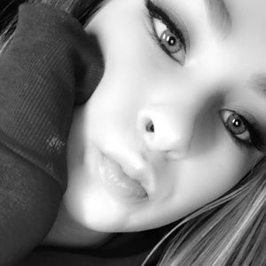 Meet your Posher, Alisa